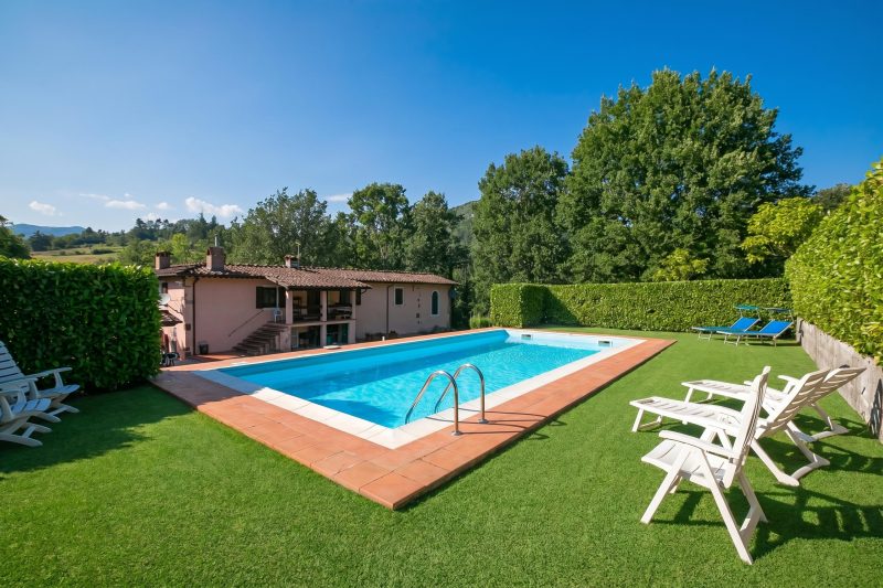Home Romeo Private Pool Surrounded by Nature