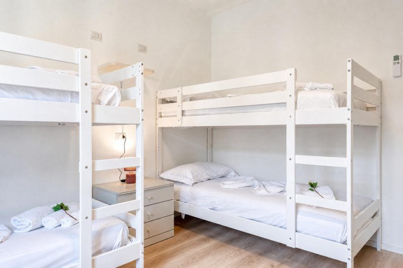 Casa Lucia in Old Riva Town with Balcony View