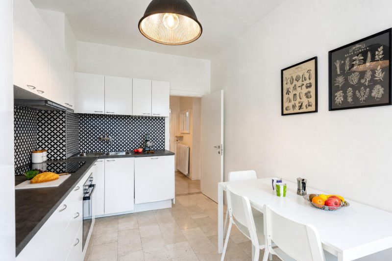 Casa Lucia in Old Riva Town with Balcony View