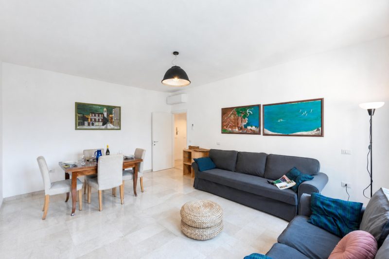 Casa Lucia in Old Riva Town with Balcony View