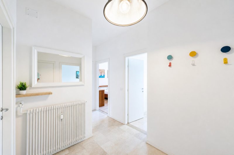 Casa Lucia in Old Riva Town with Balcony View