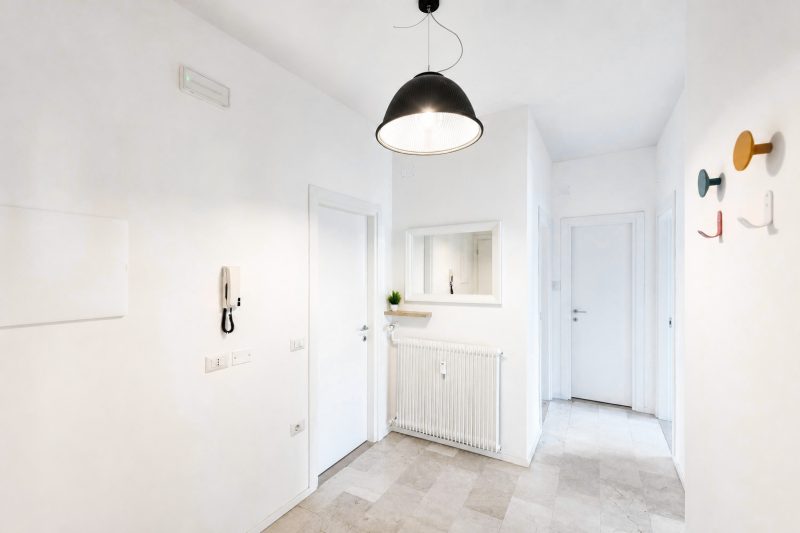 Casa Lucia in Old Riva Town with Balcony View