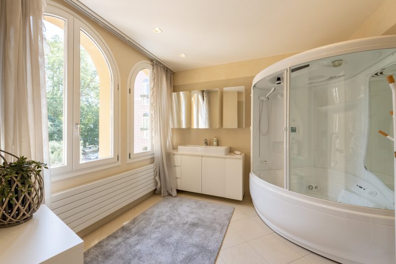 Life & View Luxury Apartment