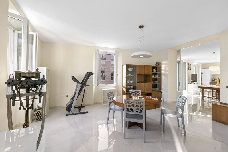 Life & View Luxury Apartment