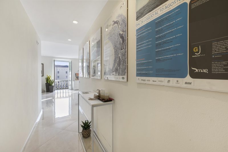 Life & View Luxury Apartment