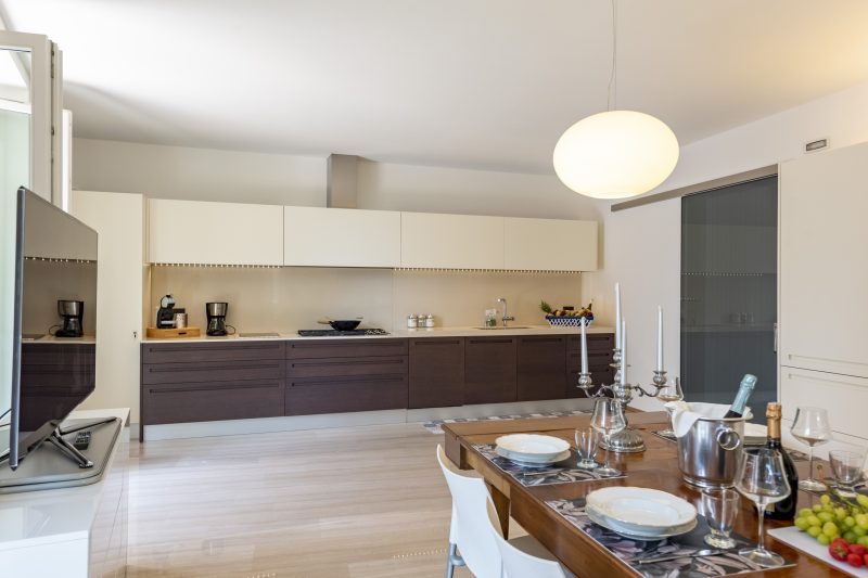 Life & View Luxury Apartment