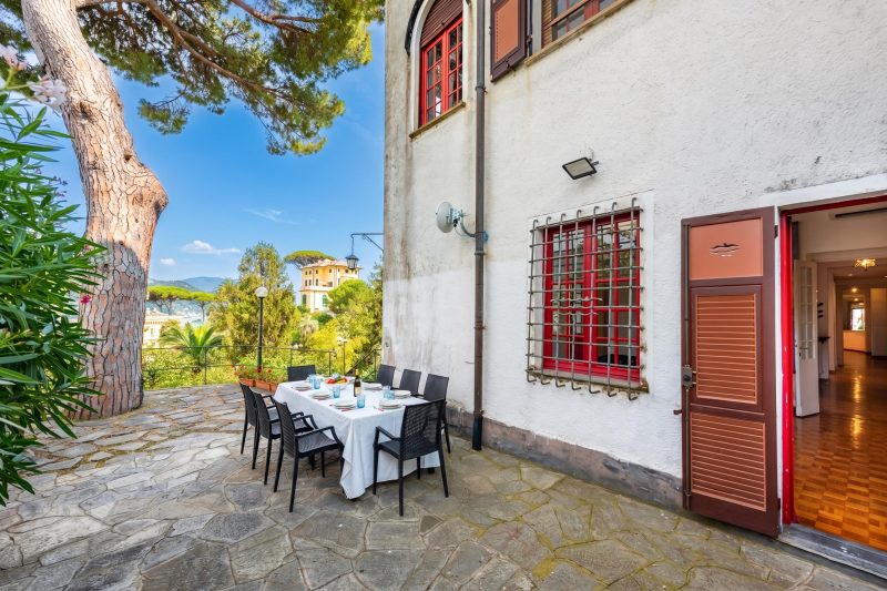 Villa Bianca with View Terrace in Rapallo