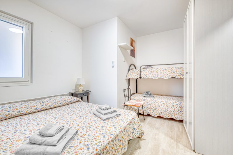 Merlo C - Center & Private Parking