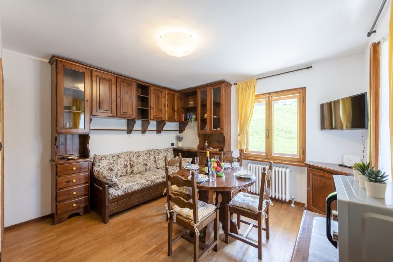 Armonia Apartment with Private Garden