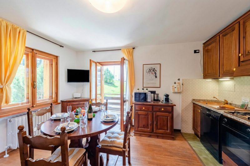 Armonia Apartment with Private Garden