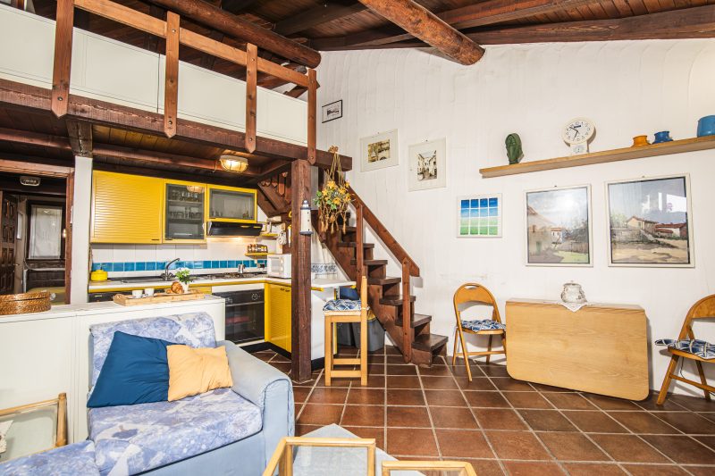 Punta Volpe Home With Pool