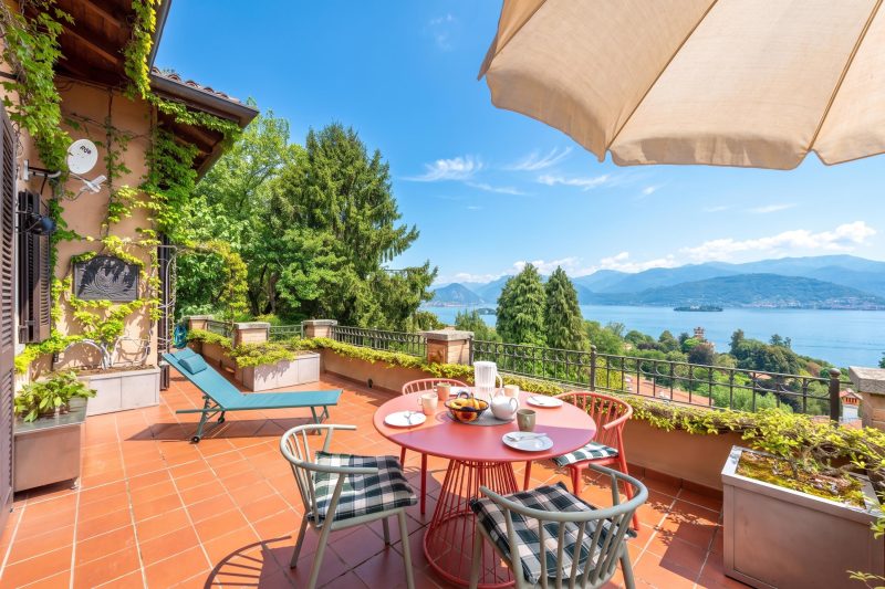 Il Dipinto Sul Lago Stresa Center: Terrace and Garden
