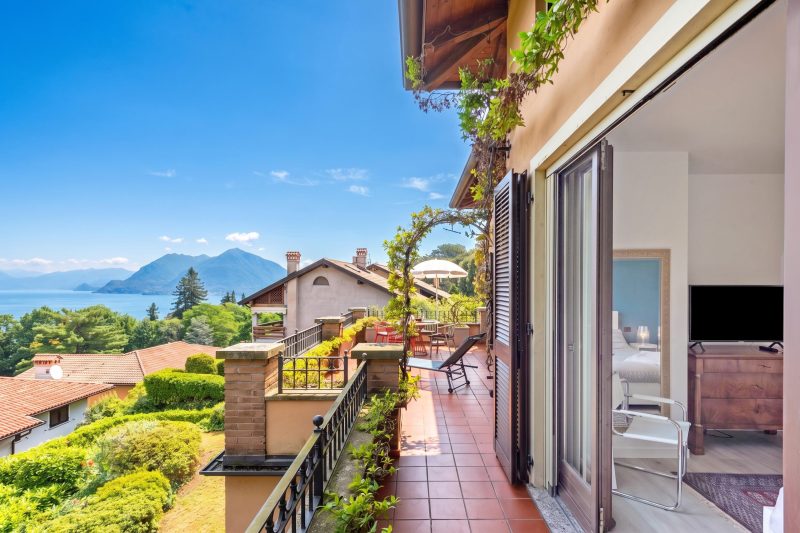 Il Dipinto Sul Lago Stresa Center: Terrace and Garden