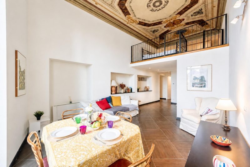 Beautiful Apartment Next To Aquarium