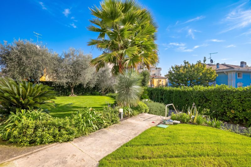 La Maison Fleurie Appartamento Glicine 2BR Walk Beach