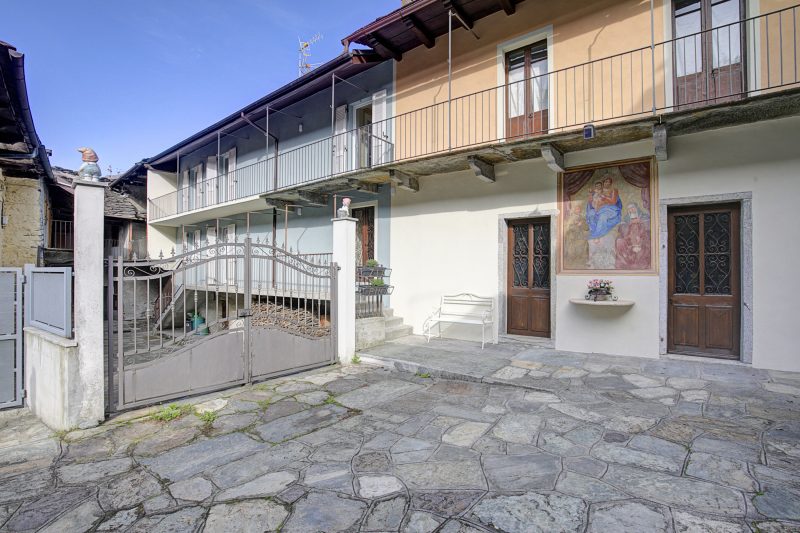 Casa del Nildo near Mountain and Lake Mergozzo