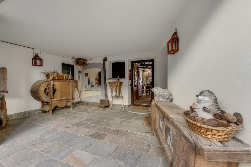 Grange Romantic Retreat Mountain View