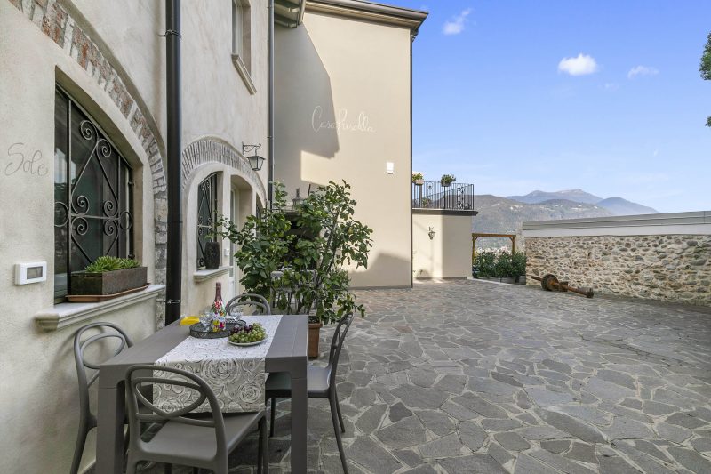 Sole Priscilla House - Terrace & parking
