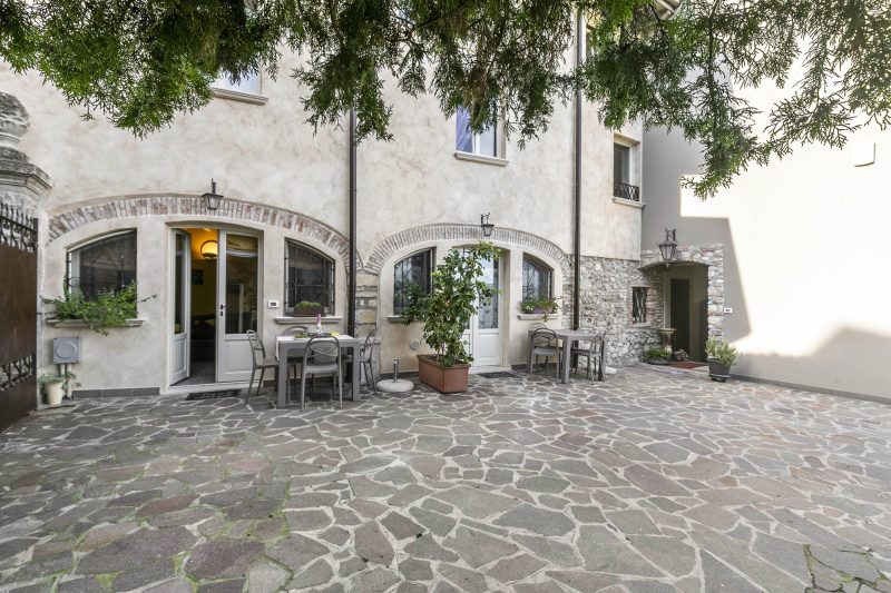 Sole Priscilla House - Terrace & parking