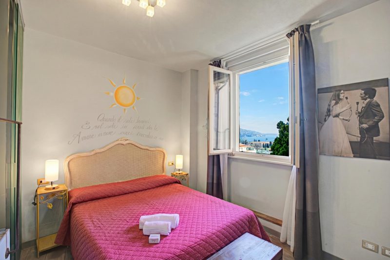 Sole Priscilla House - Terrace & parking