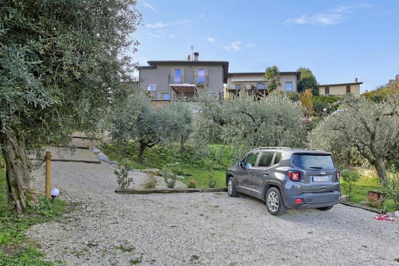 Sole Priscilla House - Terrace & parking