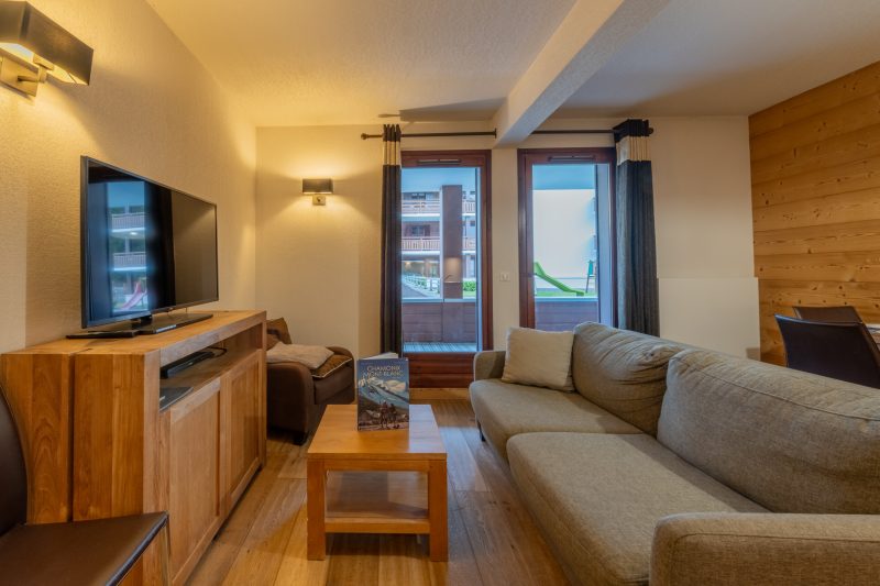 l'Ours Bleu B01 Ski-In at Vallorcine| Shared Pool, Gym & Wellness