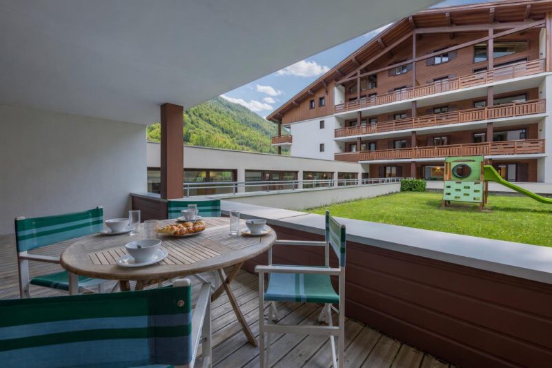 l'Ours Bleu B01 Ski-In at Vallorcine| Shared Pool, Gym & Wellness
