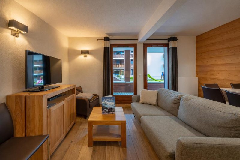 l'Ours Bleu B01 Ski-In at Vallorcine| Shared Pool, Gym & Wellness