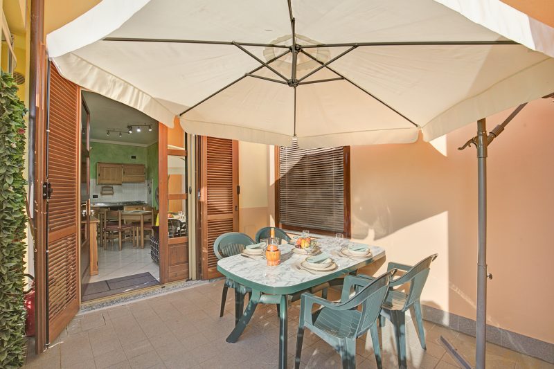 Holiday Sun Puegnago | Terrace & Pool