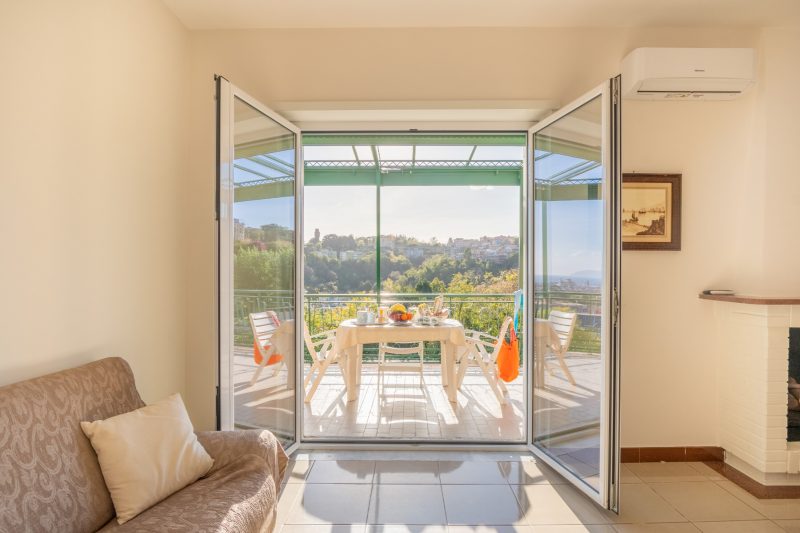 Bright Apartment Private Parking Naples