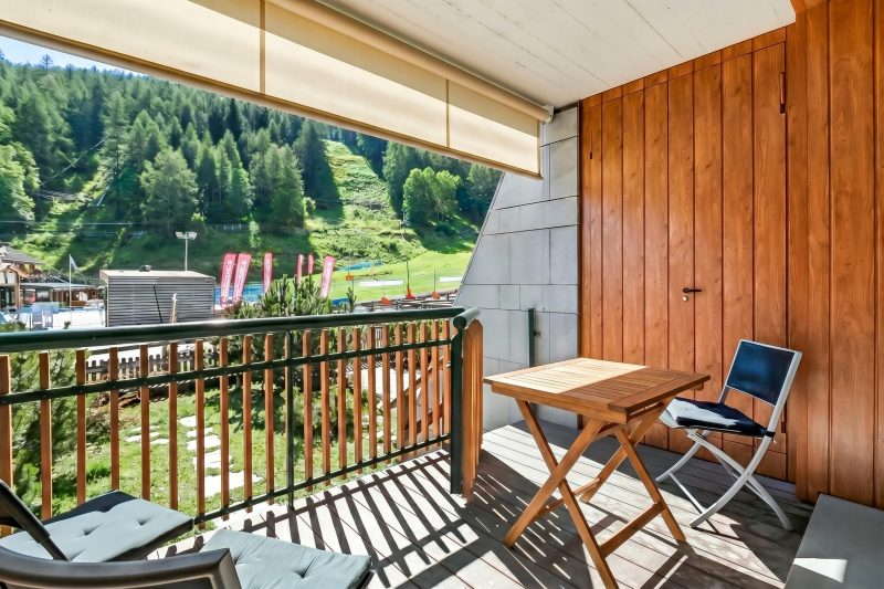 Theo's House with Terrace