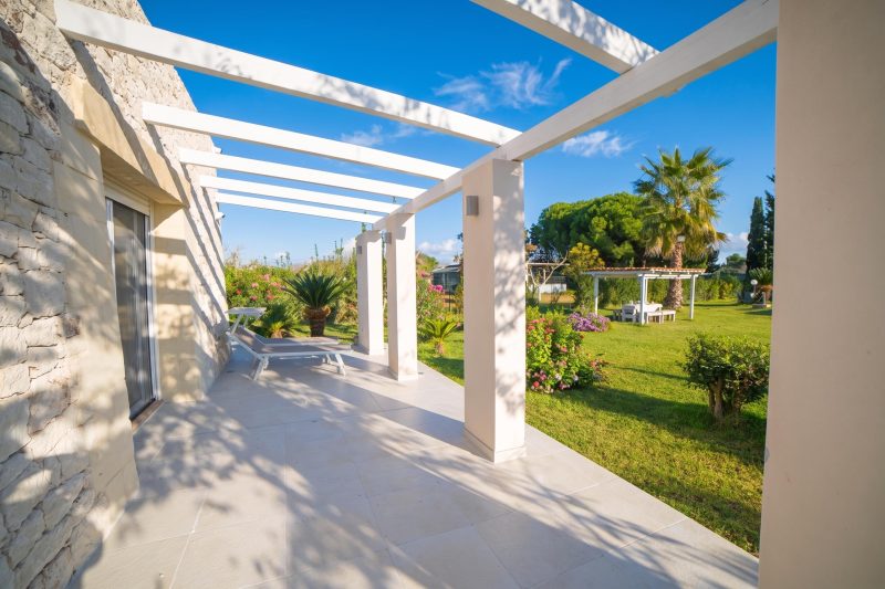 Villa Assunta With Pool Near The Sea