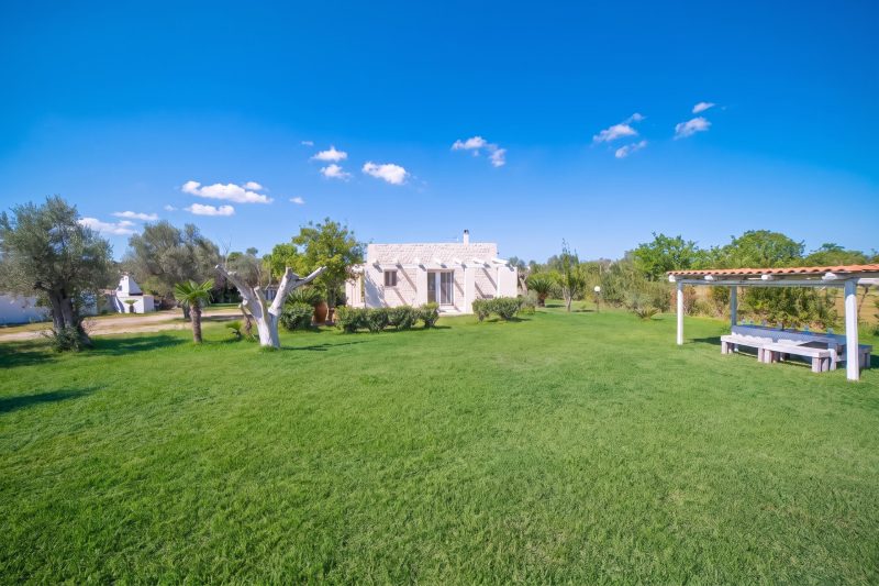 Villa Assunta With Pool Near The Sea