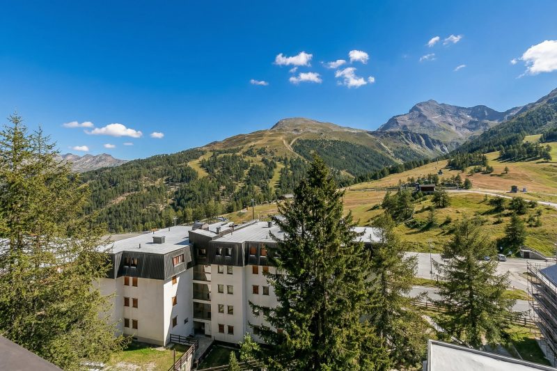 Studio Blue Petit with Mountain Balcony Views