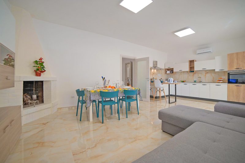 Villa Na' Lu' 1 with sea view