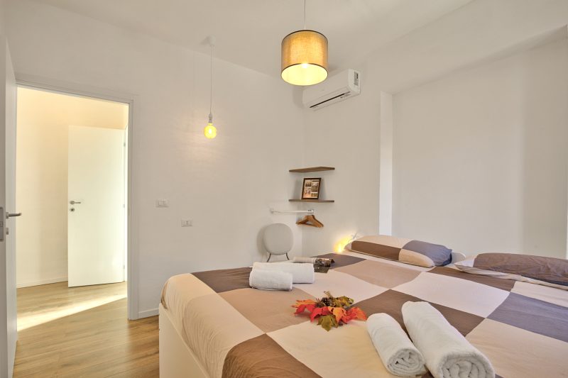 Luce - Lake View Balcony Apartment in Stresa Hill