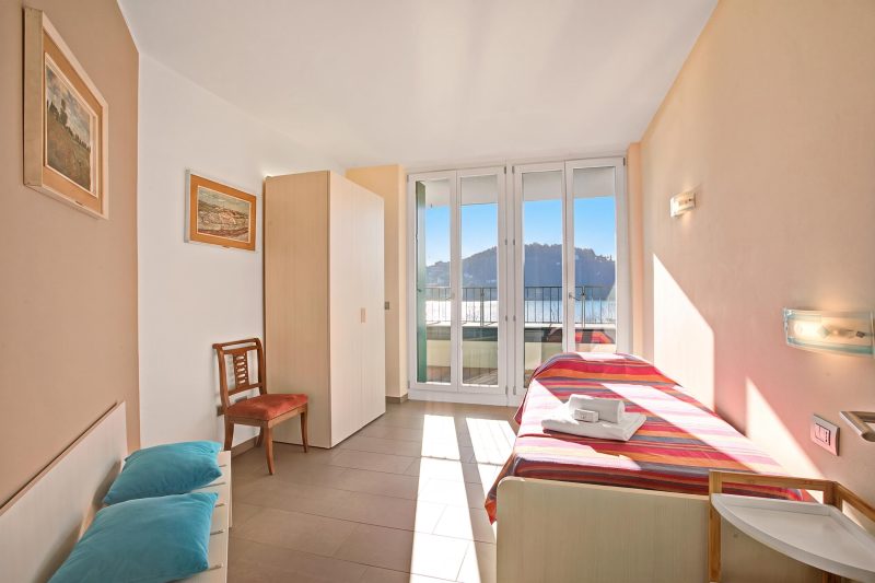 Sogno Sul Lago, Lakefront Balcony