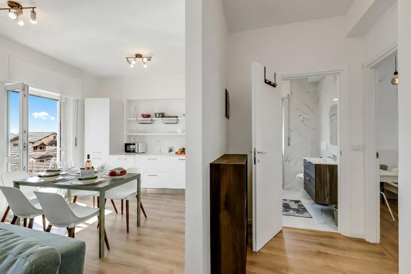 Nova Lake View - Apartment with Balcony in Stresa