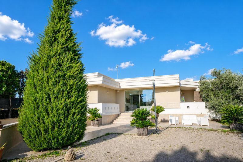 Villa Torricella Pool and Sunny Garden
