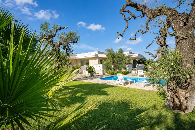 Villa Torricella Pool and Sunny Garden
