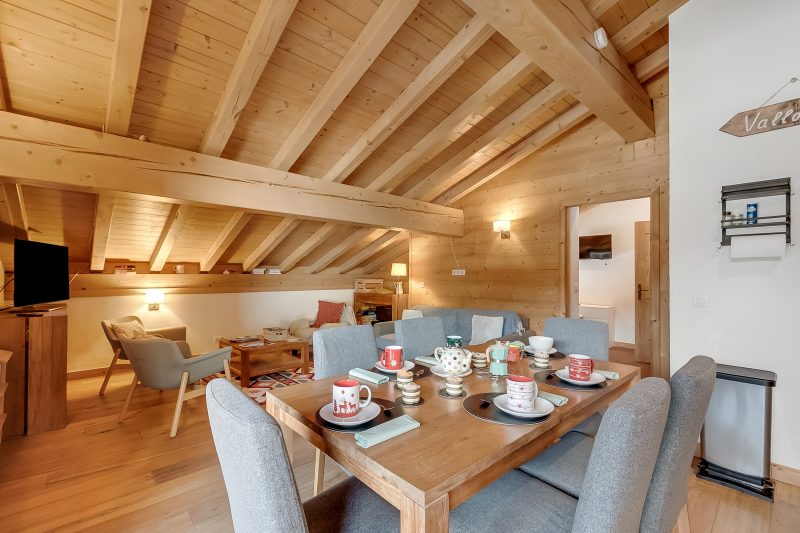 l'Ours Bleu B33 Ski-In at Vallorcine| Shared Pool, Gym & Wellness