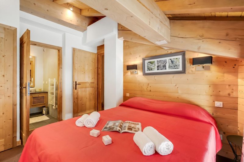 l'Ours Bleu B33 Ski-In at Vallorcine| Shared Pool, Gym & Wellness