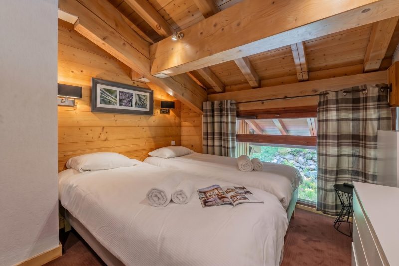 l'Ours Bleu B33 Ski-In at Vallorcine| Shared Pool, Gym & Wellness