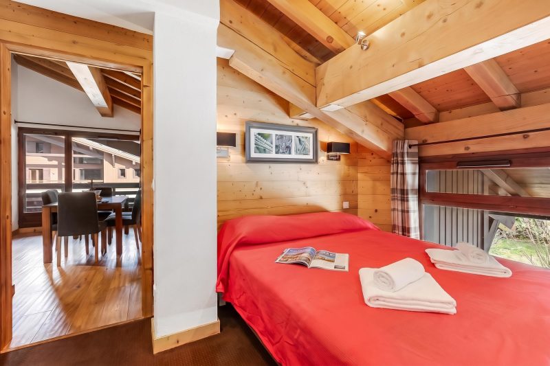 l'Ours Bleu B33 Ski-In at Vallorcine| Shared Pool, Gym & Wellness
