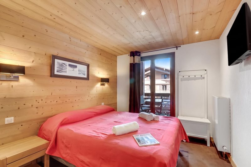 l'Ours Bleu B33 Ski-In at Vallorcine| Shared Pool, Gym & Wellness