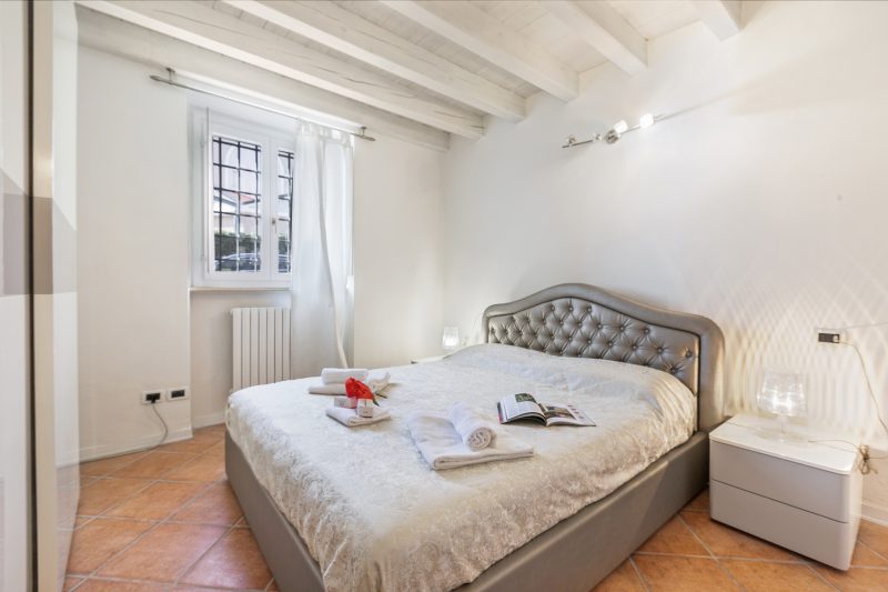 Magnolia House: Sirmione Apt for 4 with Shared Pool