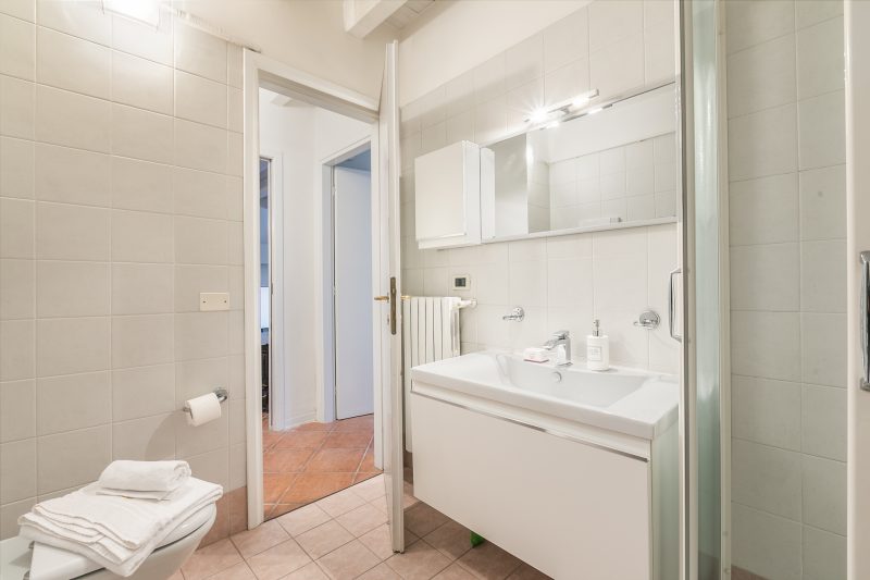 Magnolia House: Sirmione Apt for 4 with Shared Pool