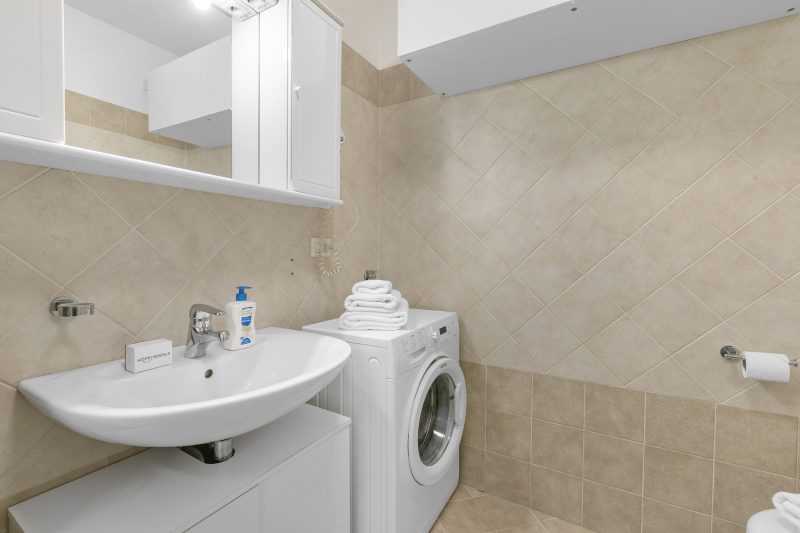 Torbolino - Apt with Balcony. Pool & Views