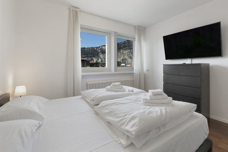 Torbolino - Apt with Balcony. Pool & Views