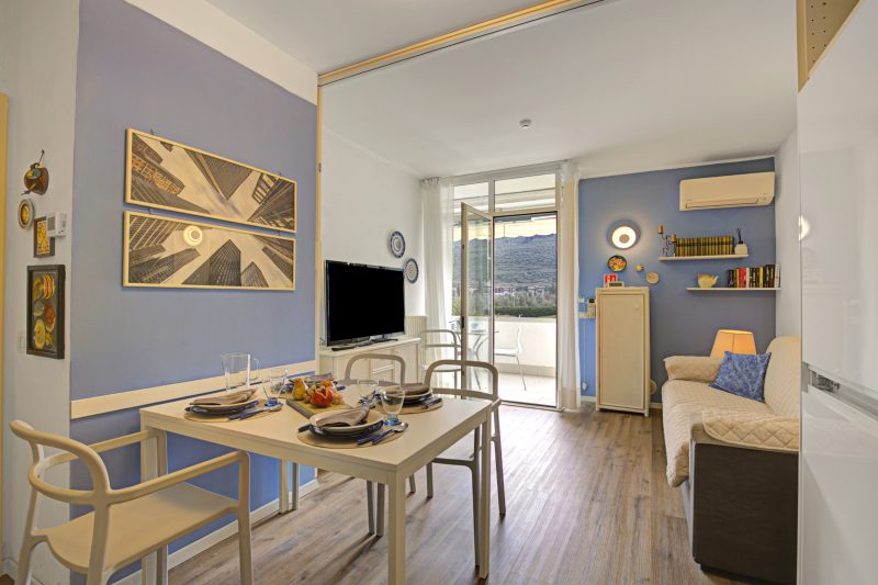Garden & Surf Residenza By Max with Pool & Balcony